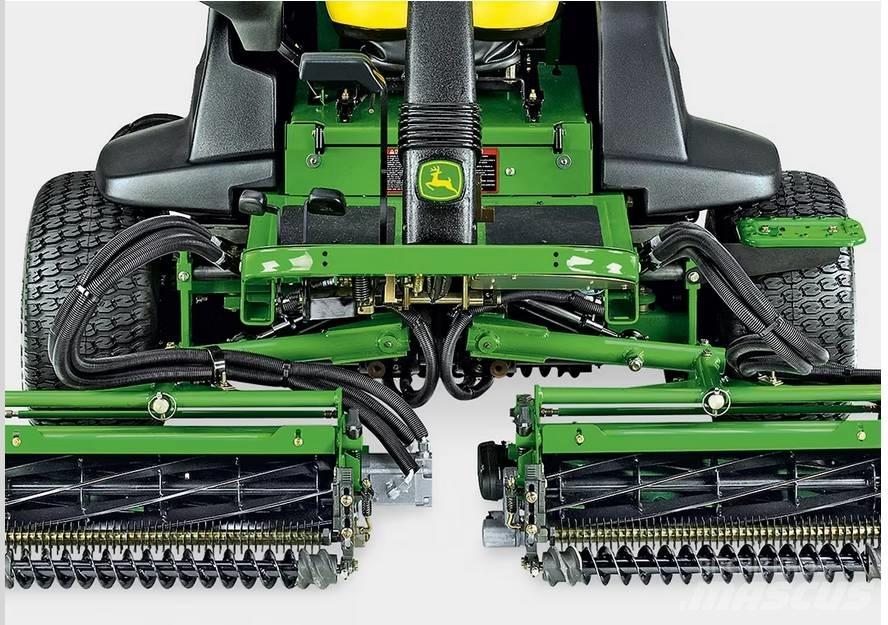 John Deere 2500 A Mauriņa pļaujmašīnas