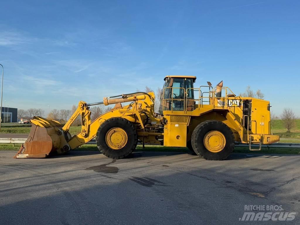 CAT 988G Iekrāvēji uz riteņiem