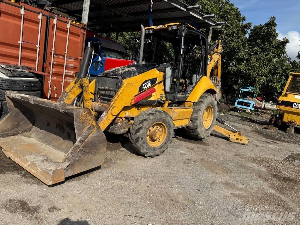 CAT 420 E Ekskavatori-iekrāvēji