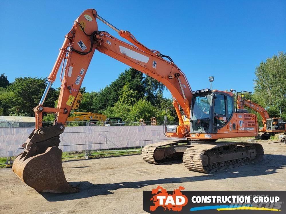 Doosan DX 225 LC-3 Kāpurķēžu ekskavatori
