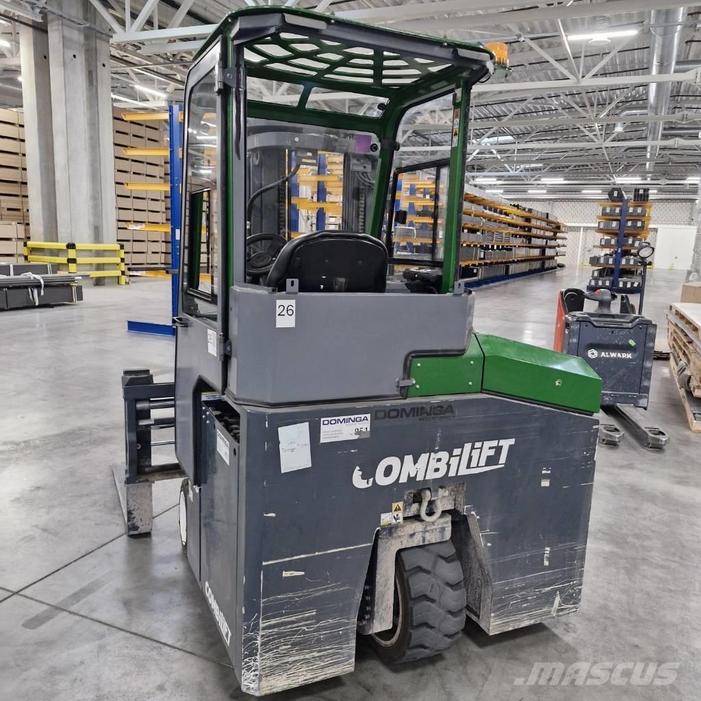 Combilift CBE2500 Četru virzienu krāvēji