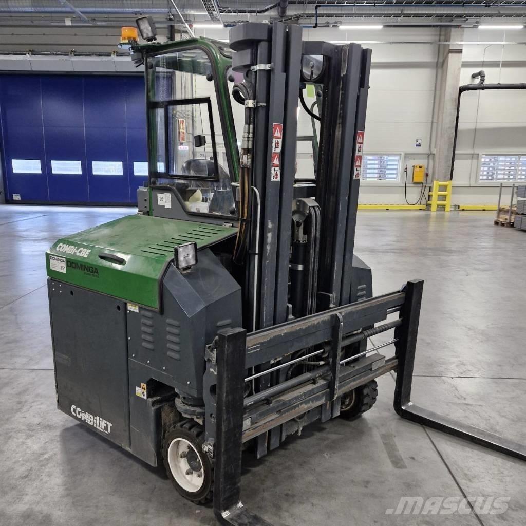 Combilift CBE2500 Četru virzienu krāvēji