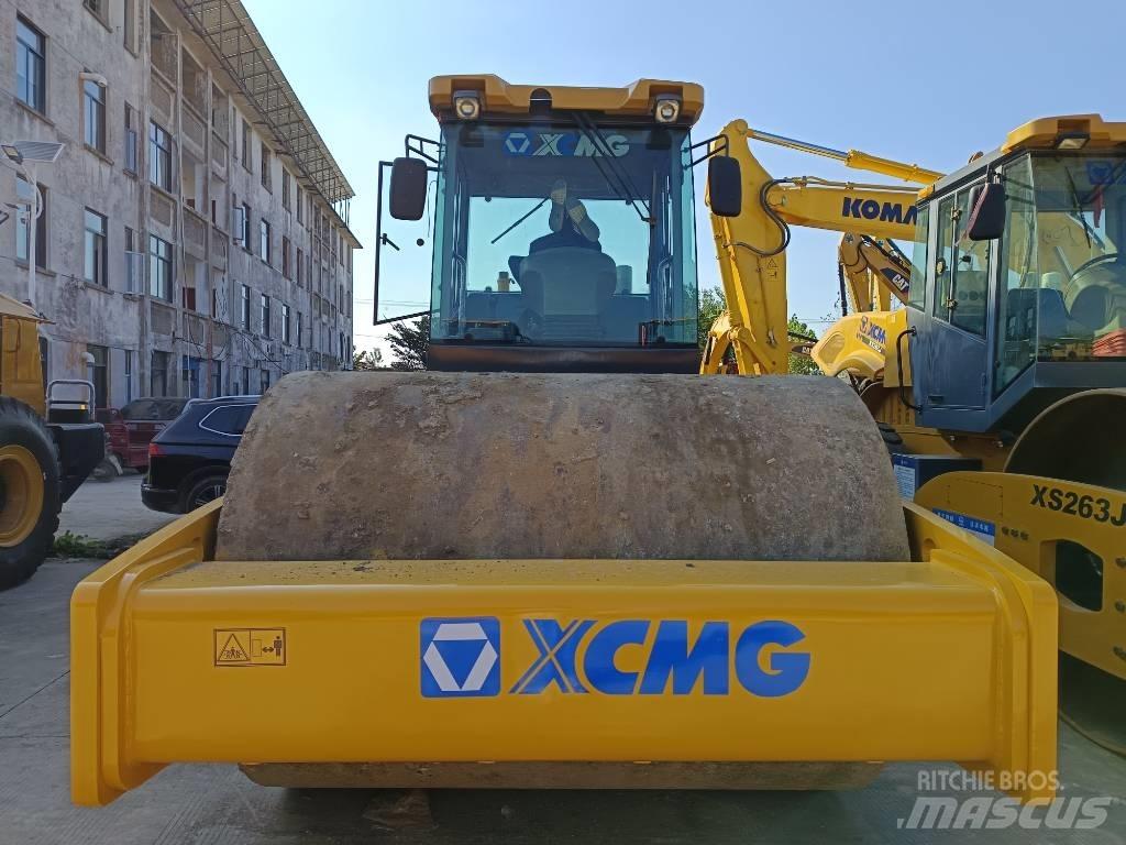 XCMG XS 223 J Vienvalča grunts veltņi