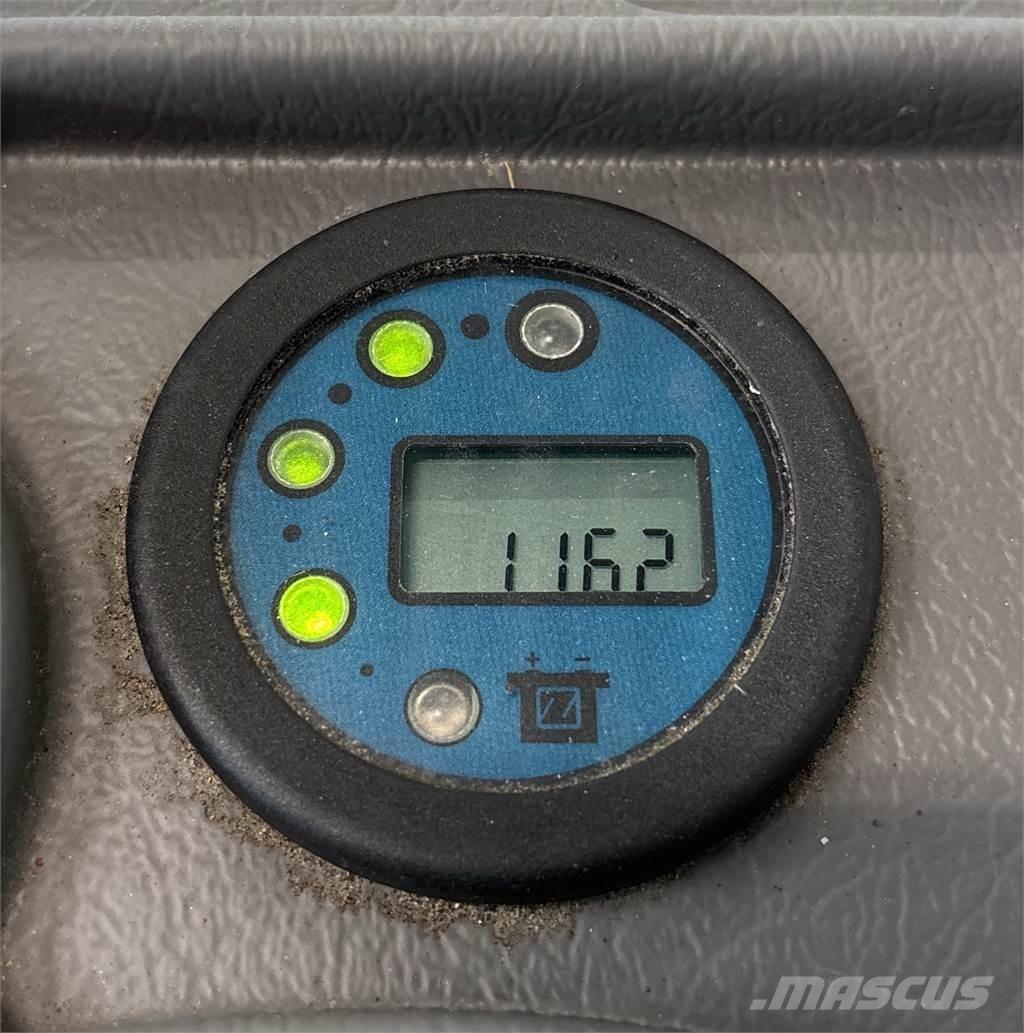 Atlet A160 Pašgājēji krautnētāji