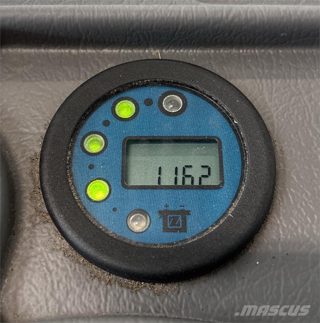 Atlet A160 Pašgājēji krautnētāji