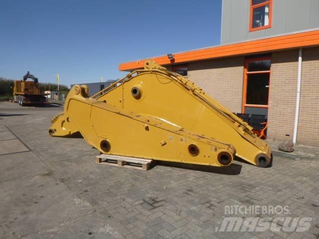 CAT 365CL Strēles un kausi