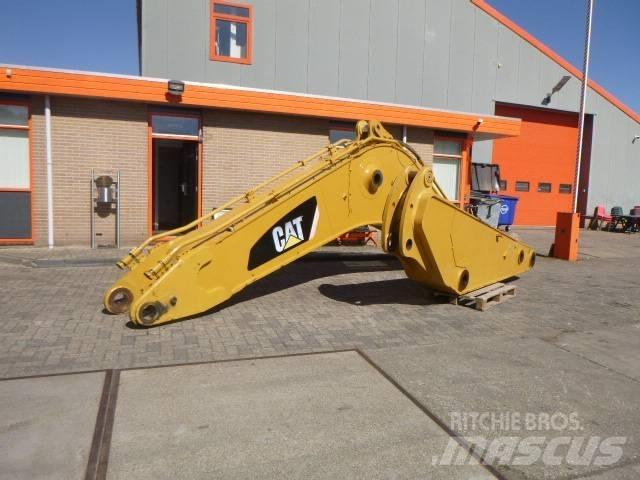CAT 365CL Strēles un kausi