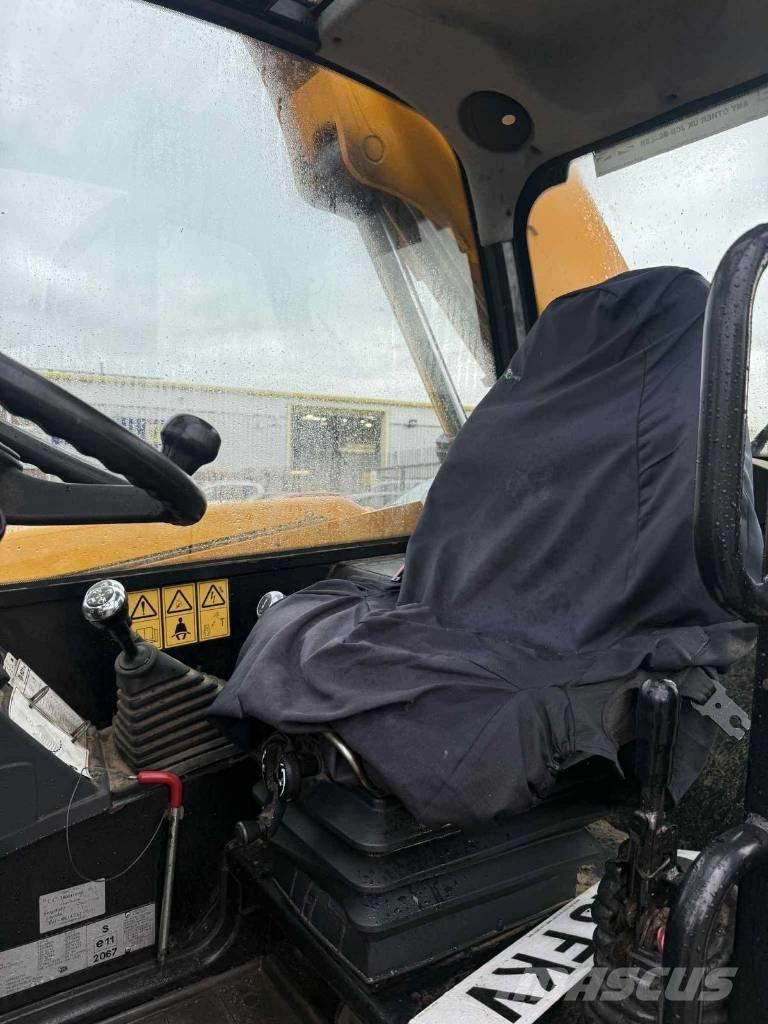 JCB 531-70 Teleskopiskie manipulatori