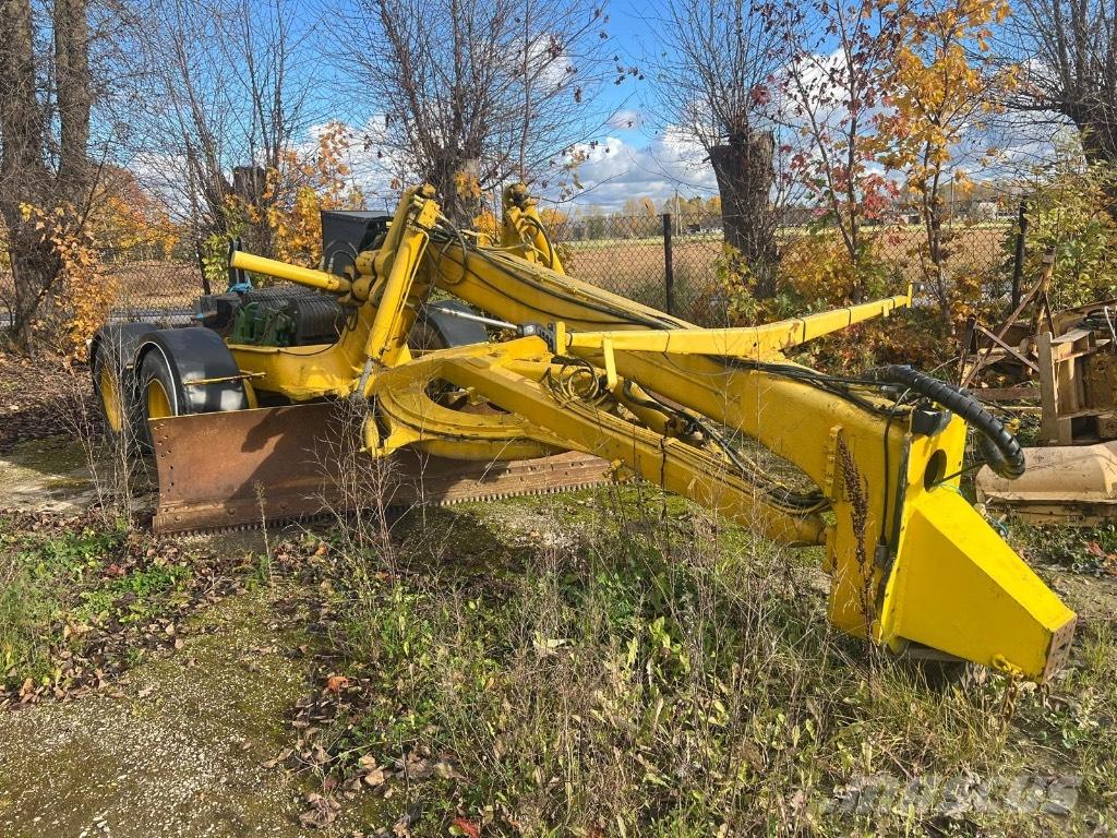 Lokomo AH132 Greideri