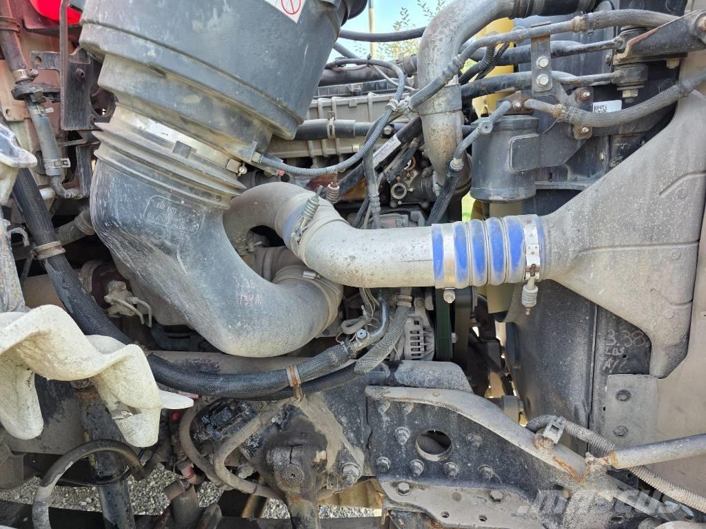 Western Star 4700 SB Vilcēji