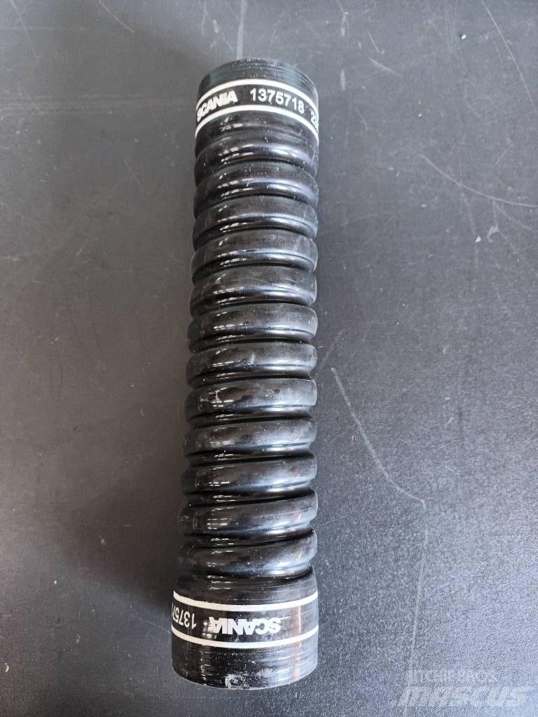 Scania HOSE 1375718 Dzinēji