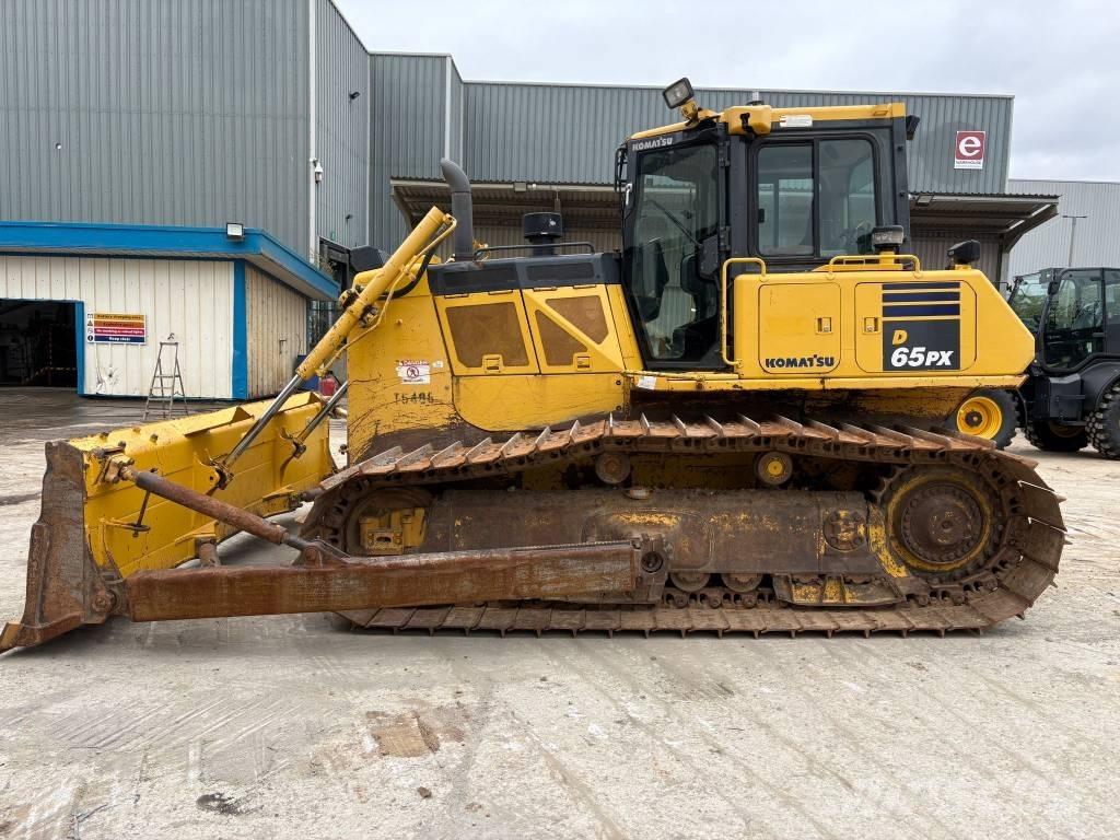 Komatsu D65PX-18 Kāpurķēžu buldozeri