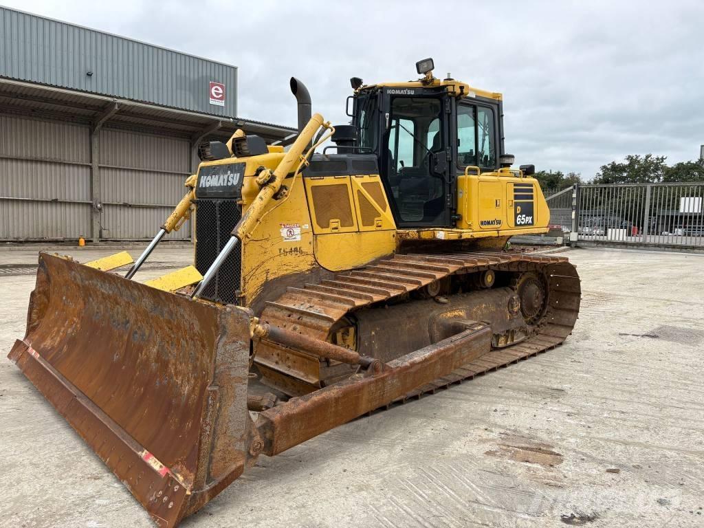 Komatsu D65PX-18 Kāpurķēžu buldozeri