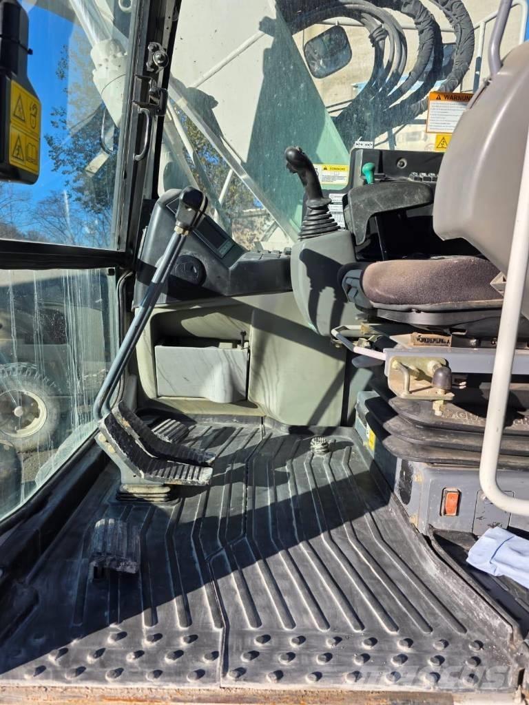 Takeuchi TB 2150 R Kāpurķēžu ekskavatori