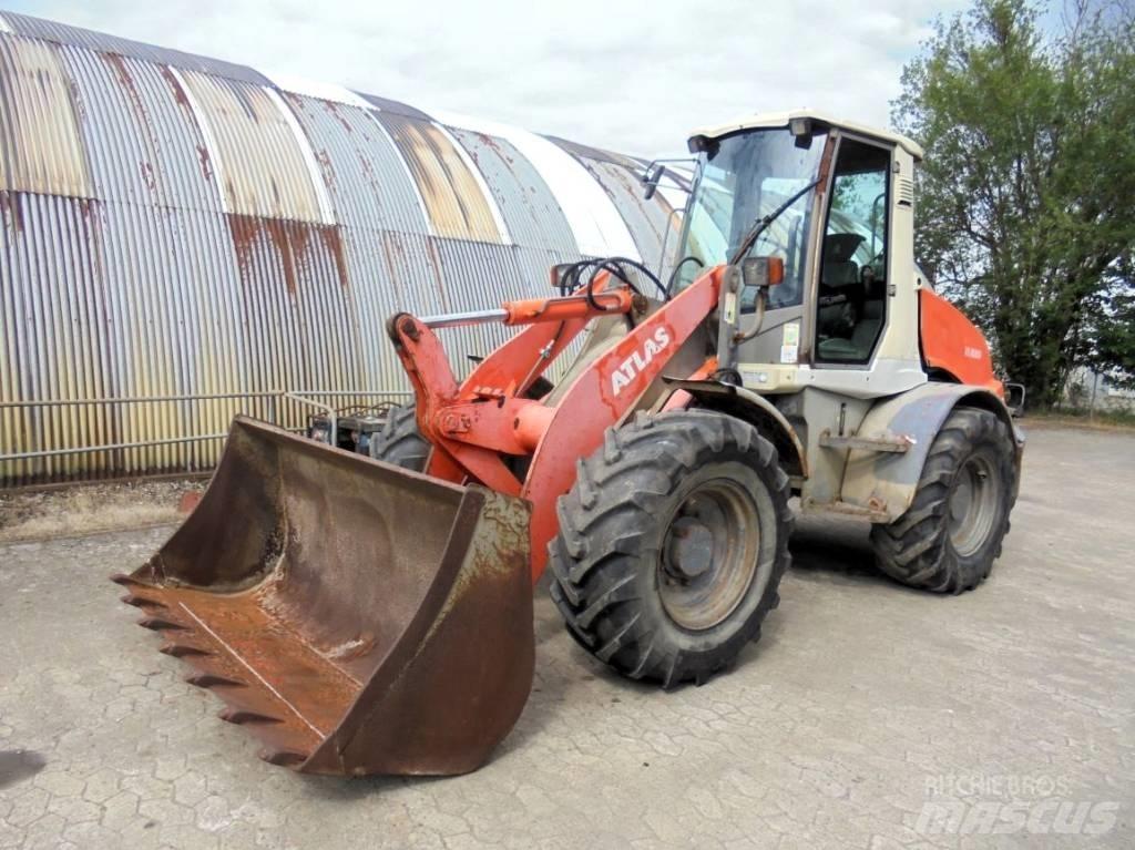 Atlas AR 95 Iekrāvēji uz riteņiem
