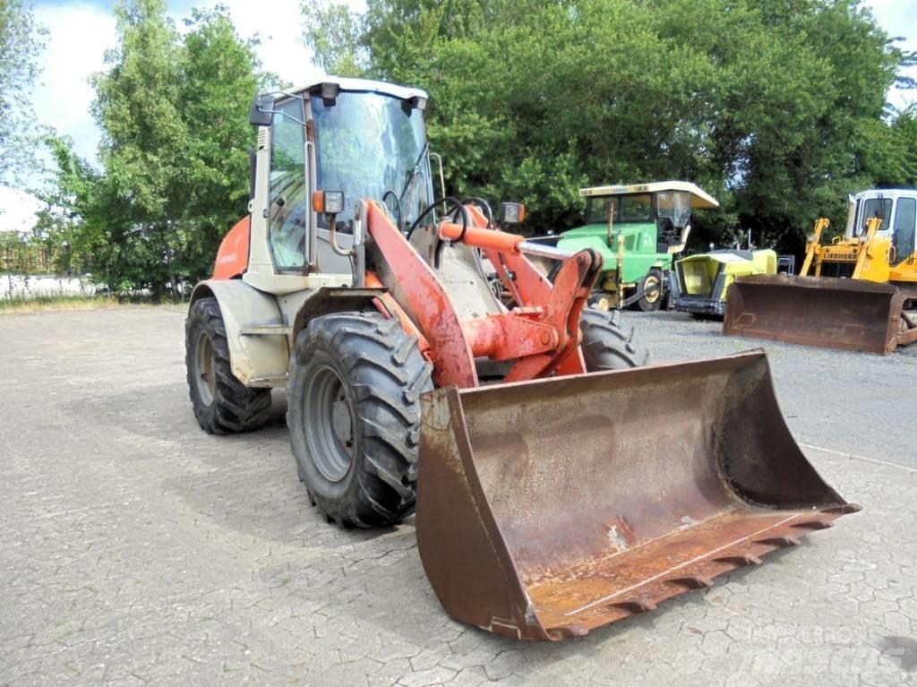 Atlas AR 95 Iekrāvēji uz riteņiem