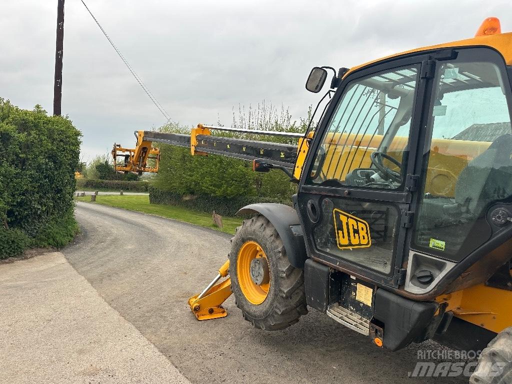 JCB 535-125 Teleskopiskie manipulatori