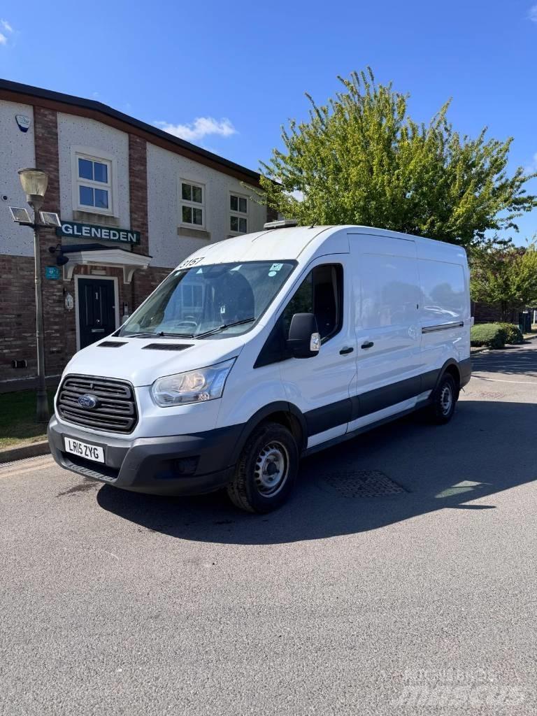 Ford Transit 350 Preču pārvadāšanas furgoni