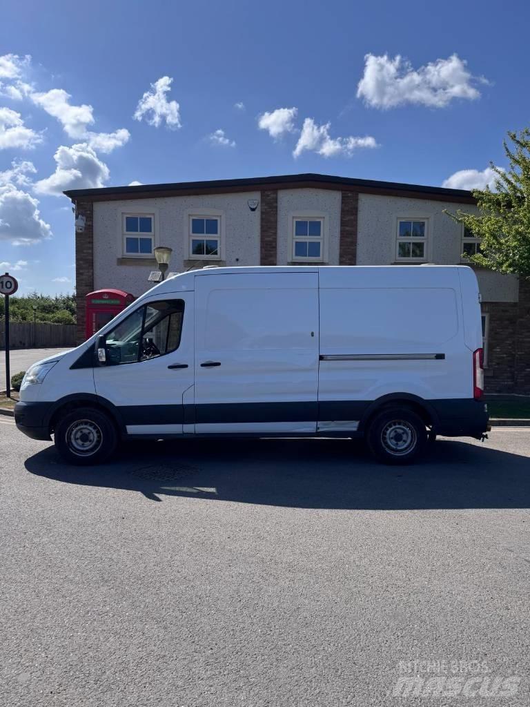 Ford Transit 350 Preču pārvadāšanas furgoni