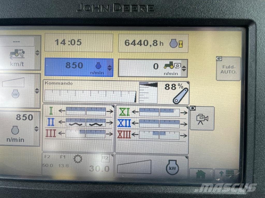John Deere 6150R Traktori
