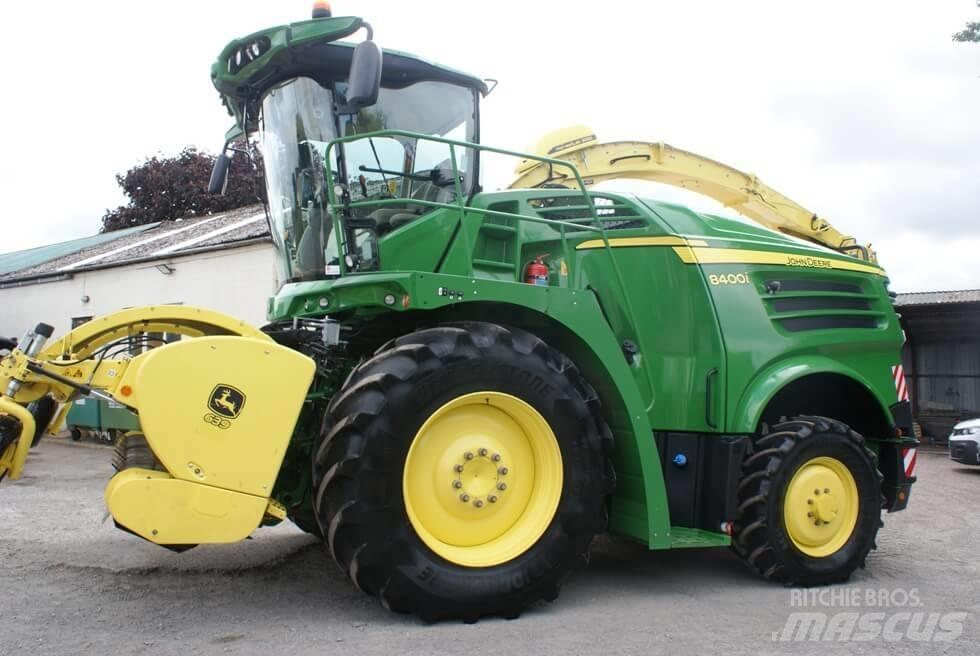 John Deere 8400 T Lopbarības novācēji