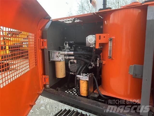 Hitachi zx120 Kāpurķēžu ekskavatori