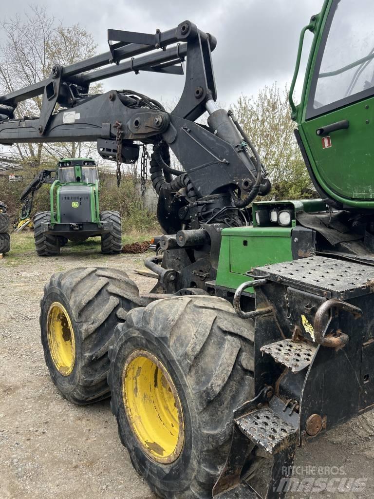 John Deere 1170 E Harvesteri