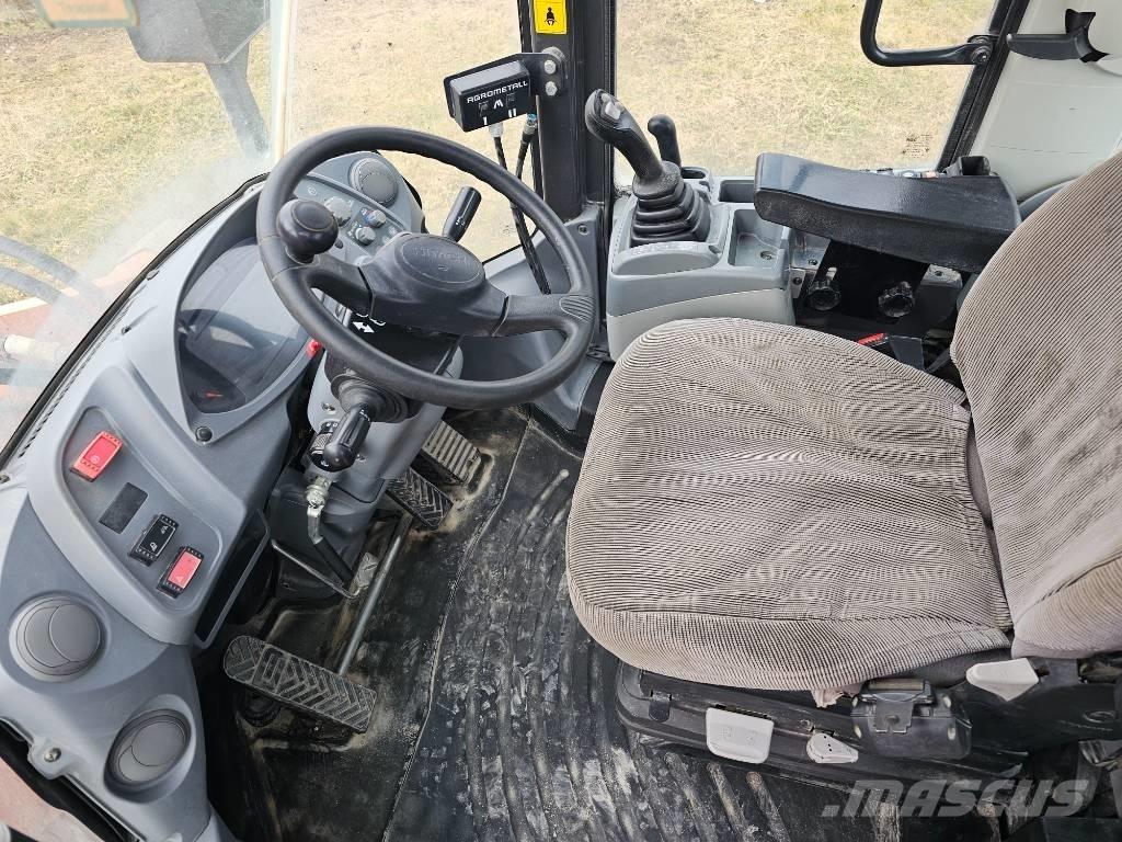 Hitachi ZW180-6 Iekrāvēji uz riteņiem