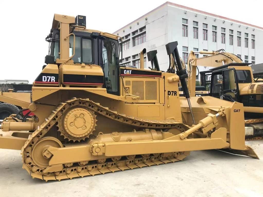 CAT D 7 R Kāpurķēžu buldozeri