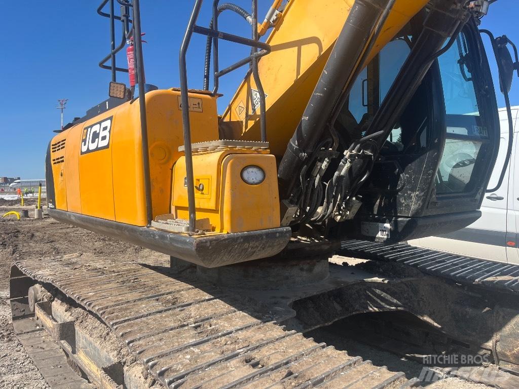 JCB JS 220 LC Kāpurķēžu ekskavatori