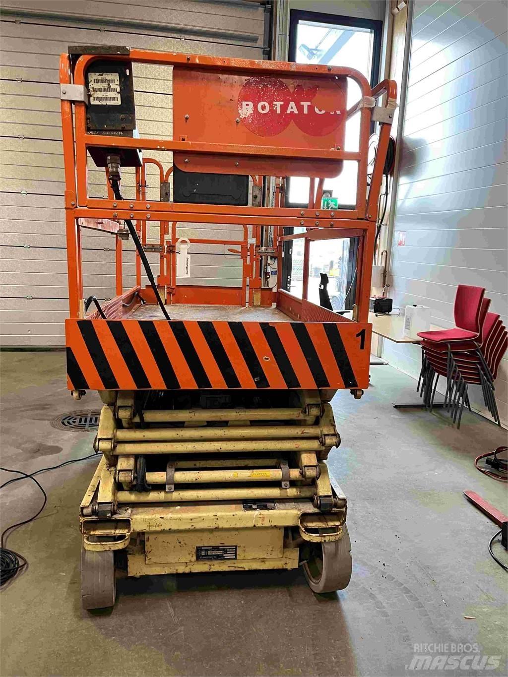 JLG 2646E2 Šķerveida pacēlāji