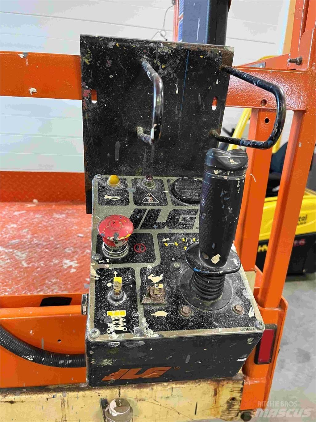 JLG 2646E2 Šķerveida pacēlāji