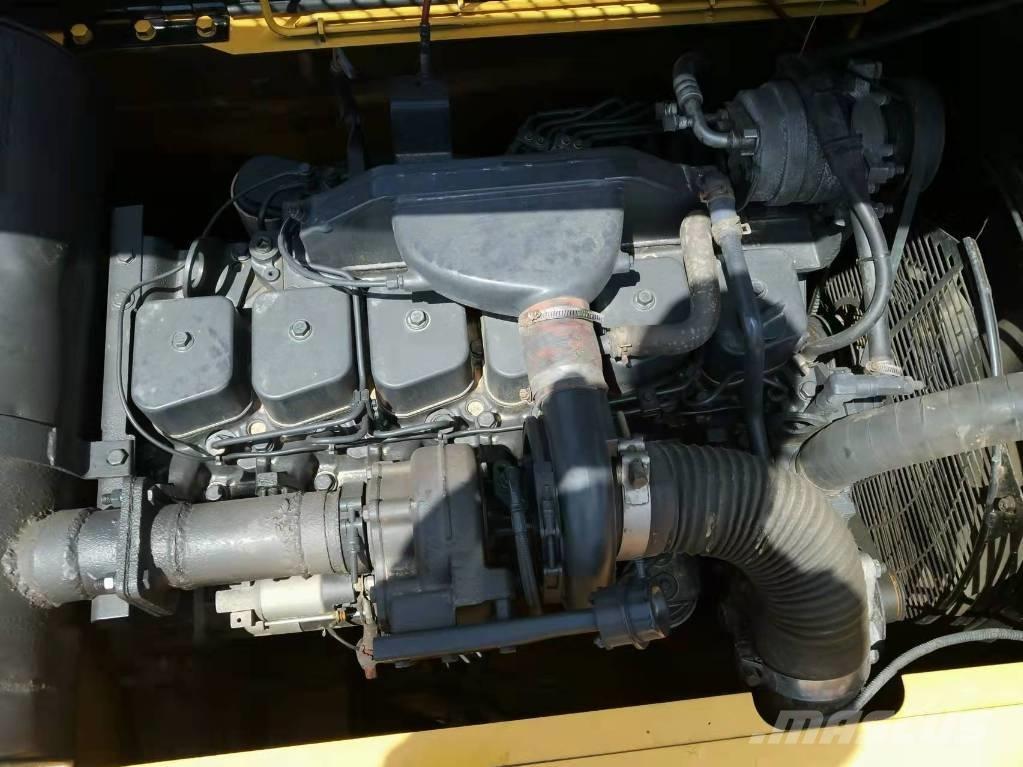 Hyundai 210-7 Ekskavatori uz riteņiem