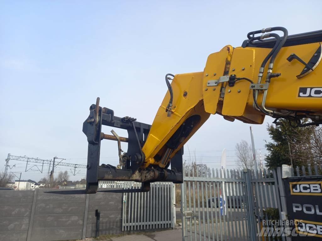 JCB 535-125 Teleskopiskie manipulatori