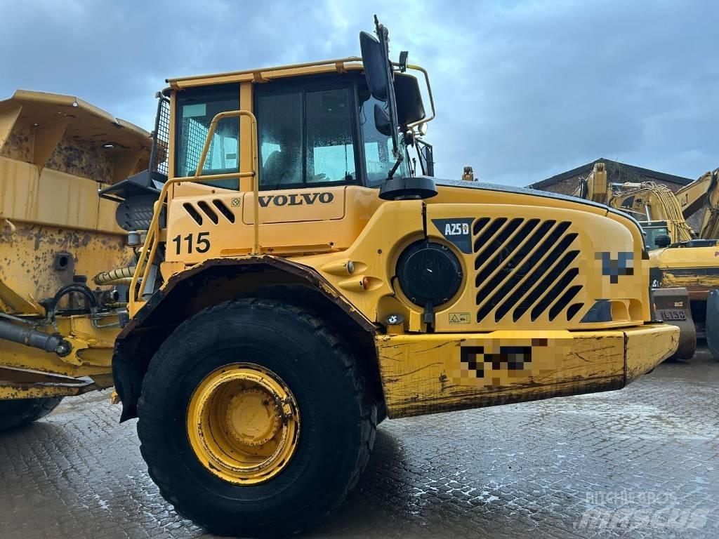 Volvo A 25 D Artikulētie pašizgāzēji