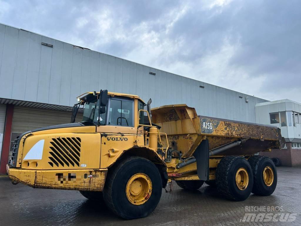 Volvo A 25 D Artikulētie pašizgāzēji