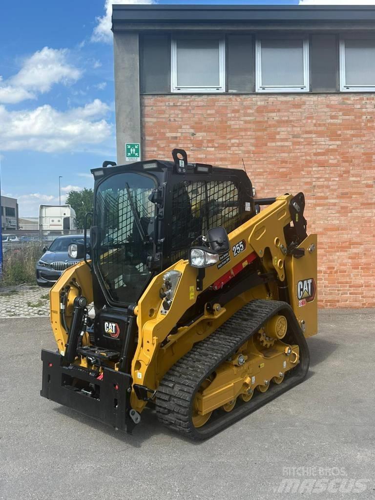 CAT 255 Kāpurķēžu iekrāvēji