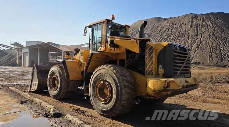 Volvo L 220 F Iekrāvēji uz riteņiem