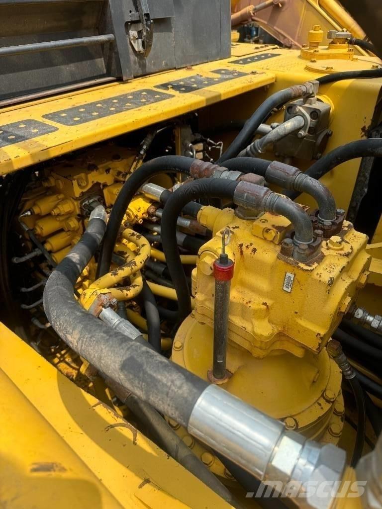 Komatsu PC 400-8 Kāpurķēžu ekskavatori