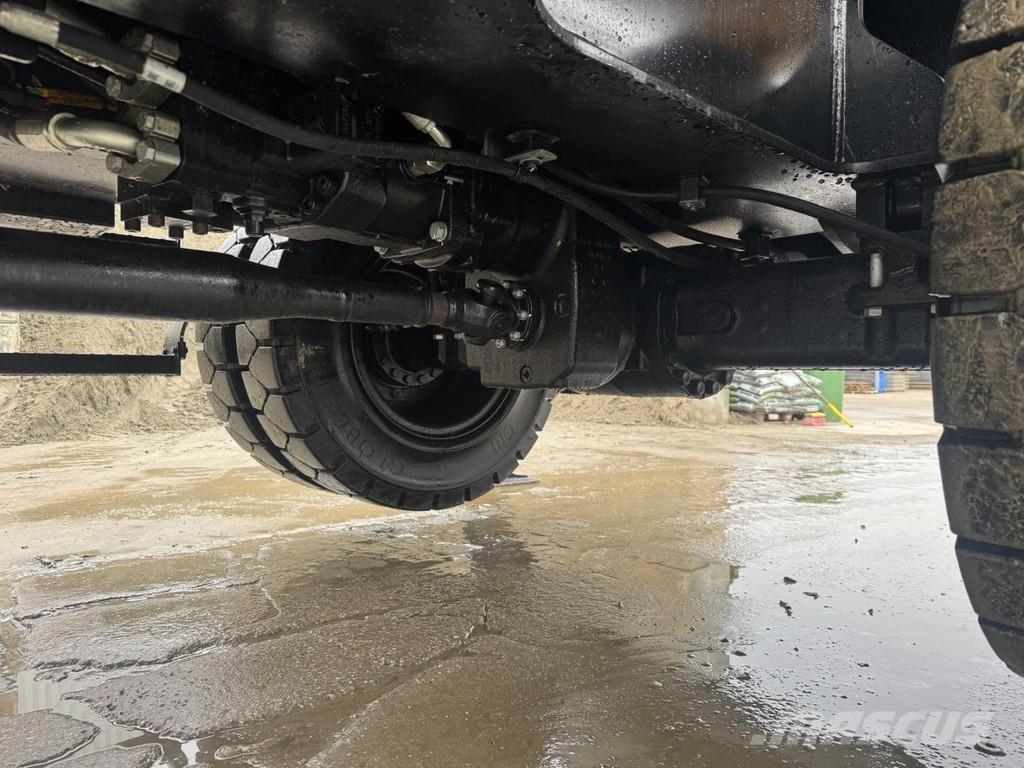 CAT MH3022 Industriālie iekrāvēji