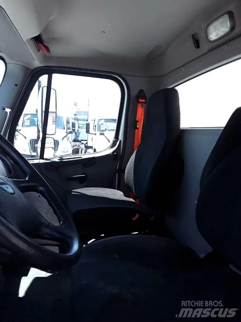 Freightliner M2 Dzērienu piegāds kravas mašīnas