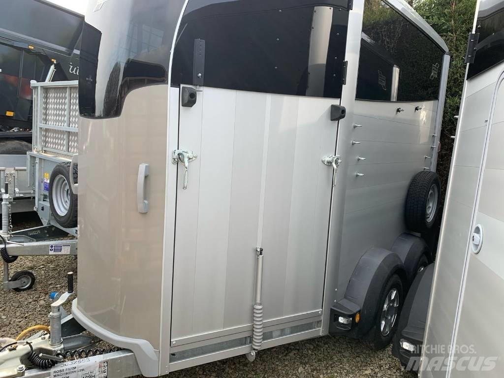 Ifor Williams HBX506 Dzīvnieku transportēšanas piekabes