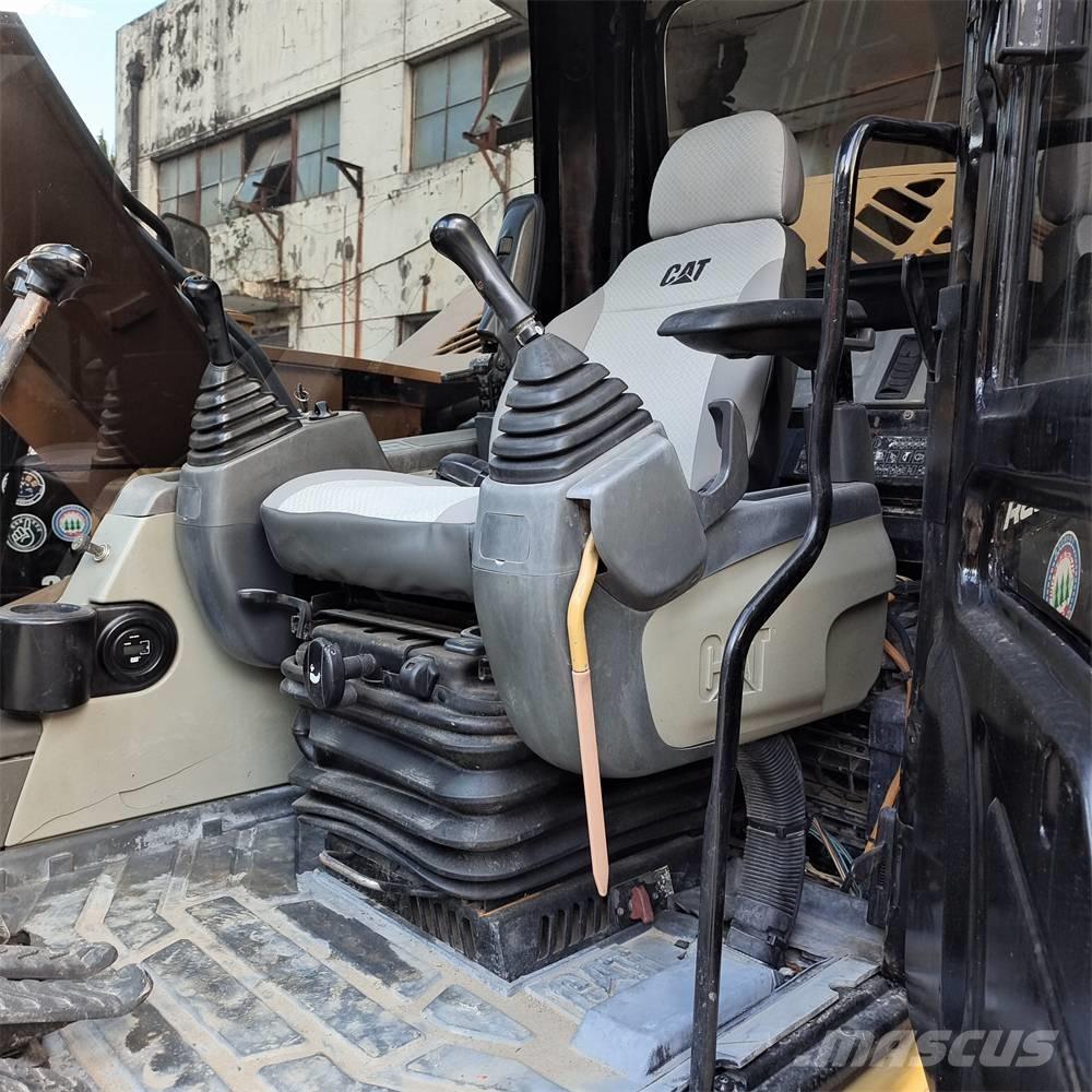 CAT 307 Kāpurķēžu ekskavatori