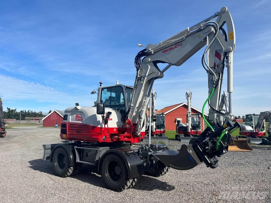 Takeuchi TB 395 W Ekskavatori uz riteņiem