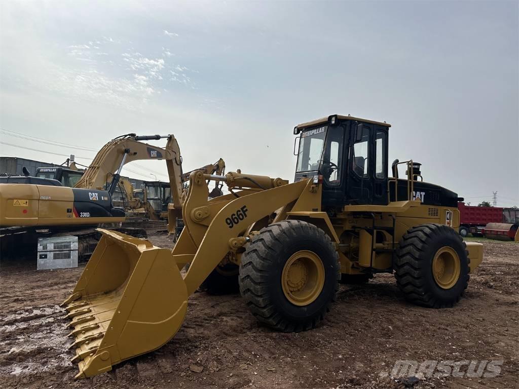 CAT 966F Iekrāvēji uz riteņiem