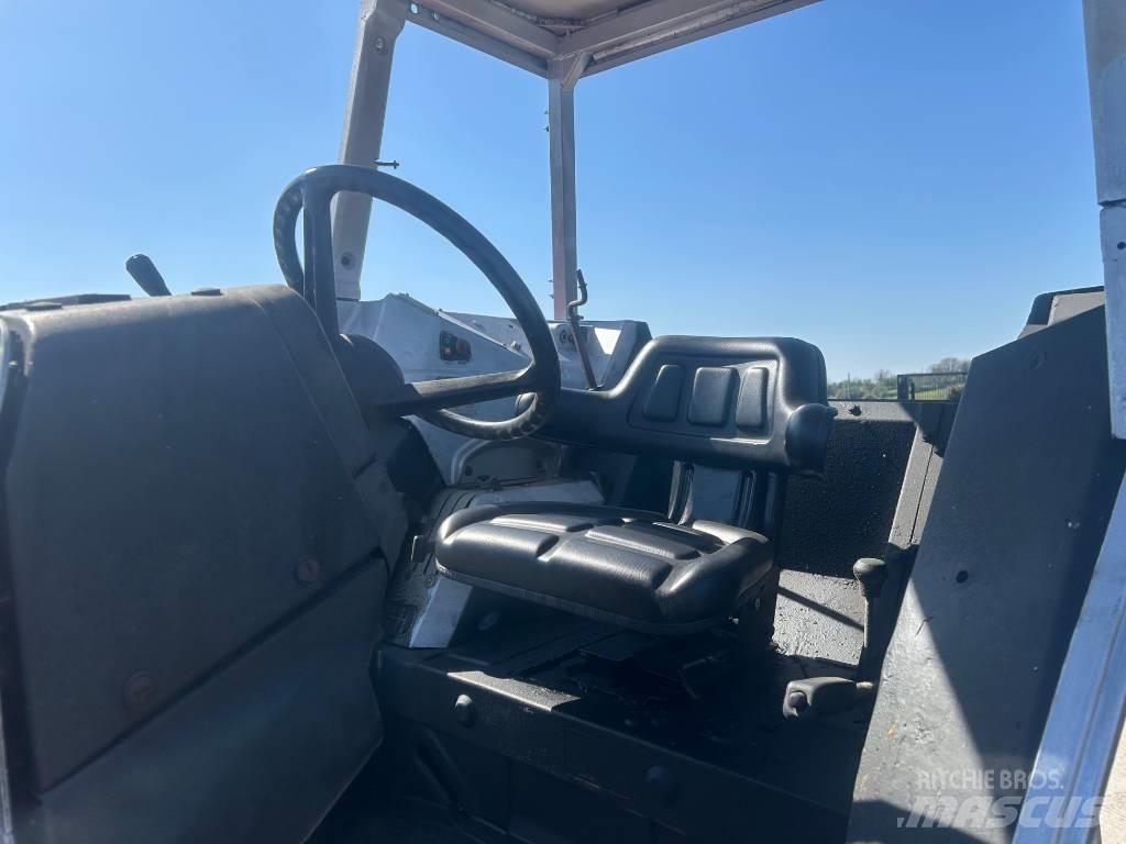 Massey Ferguson 399 Traktori