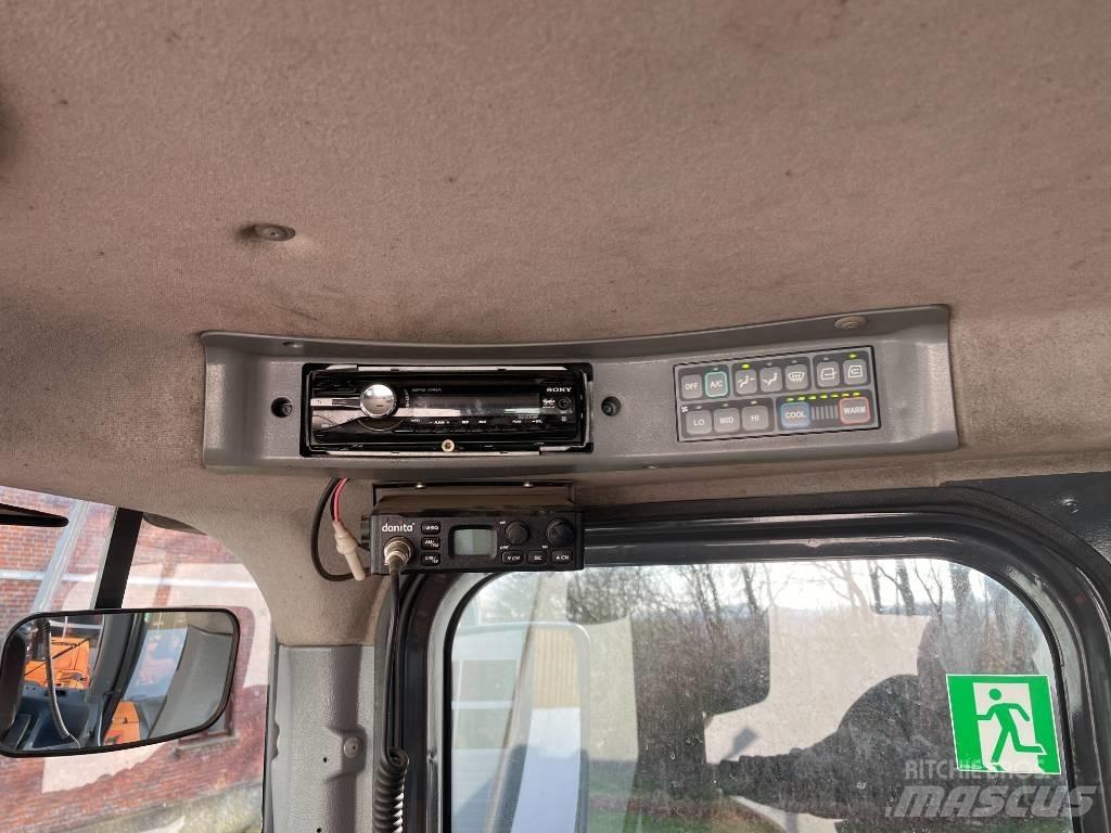 Doosan DL 250 15 Iekrāvēji uz riteņiem