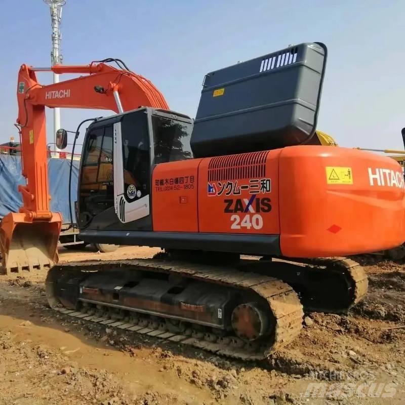Hitachi ZX 240 Kāpurķēžu ekskavatori