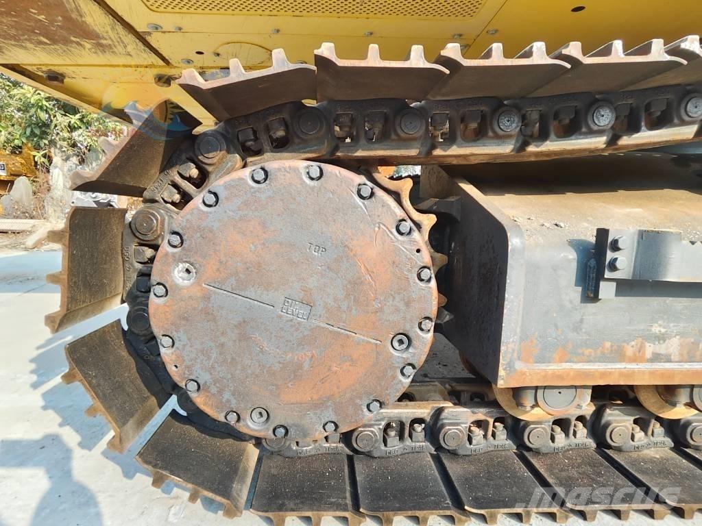 Komatsu PC 400-8 Kāpurķēžu ekskavatori