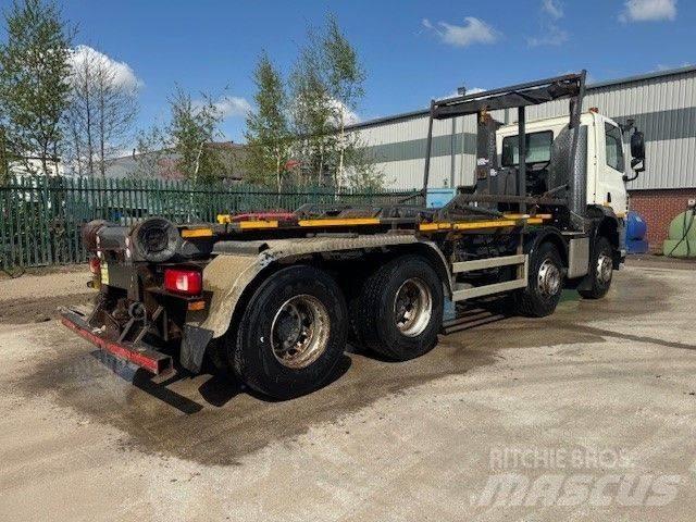 DAF CF 400 Treileri ar āķi